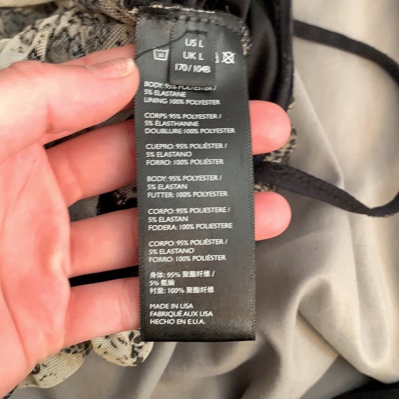 Snake Print Crop Too - Picture 2 of 4